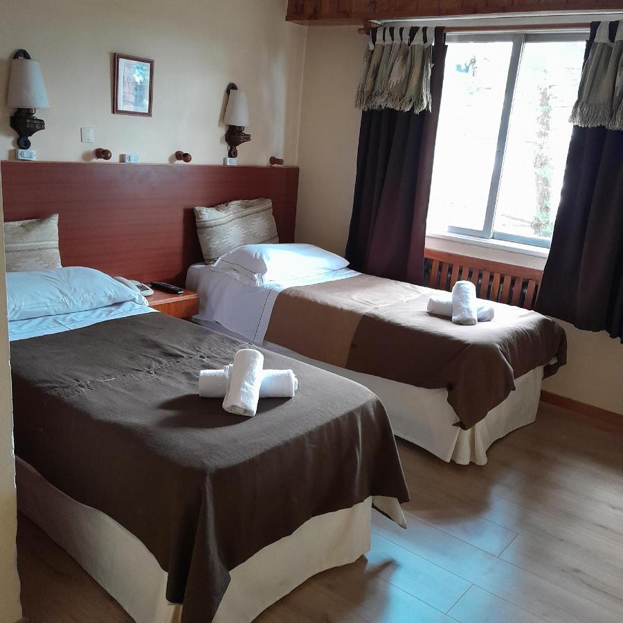 Hosteria Nuevo Pinar San Carlos de Bariloche Bagian luar foto