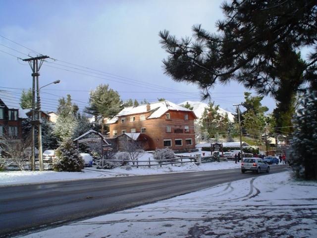 Hosteria Nuevo Pinar San Carlos de Bariloche Bagian luar foto