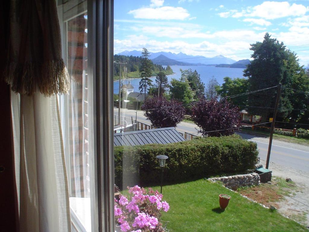 Hosteria Nuevo Pinar San Carlos de Bariloche Bagian luar foto