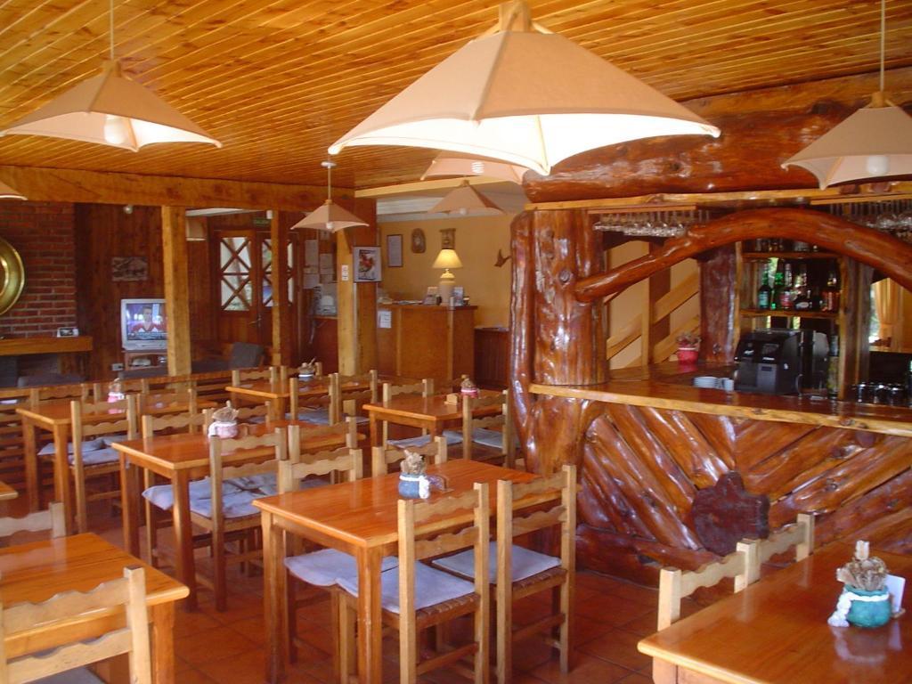 Hosteria Nuevo Pinar San Carlos de Bariloche Bagian luar foto