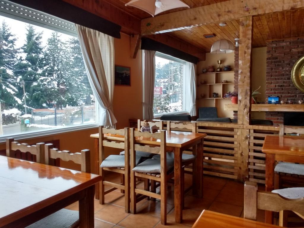 Hosteria Nuevo Pinar San Carlos de Bariloche Bagian luar foto